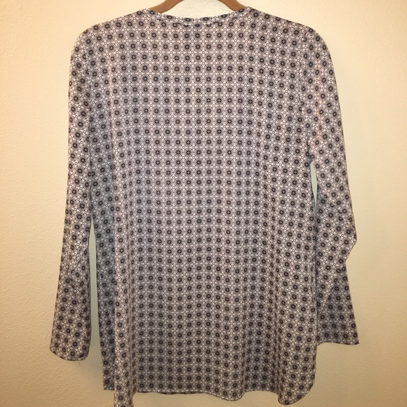 ANN TAYLOR TUNIC - Picture 2 of 3